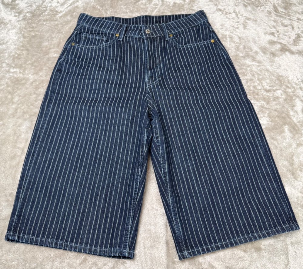 H&M Dark Blue Denim Pinstripe Bermuda Shorts Womens Size 8 NWOT